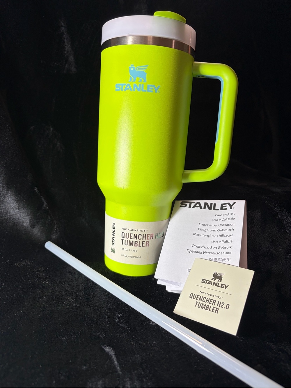Stanley Quencher H2.0 Tumbler - Neon Lime